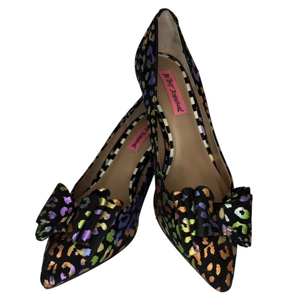 Betsey Johnson Shoes - Betsey Johnson Maude Pumps Womens 8 Black Rainbow Metallic Leopard Kitten Heel